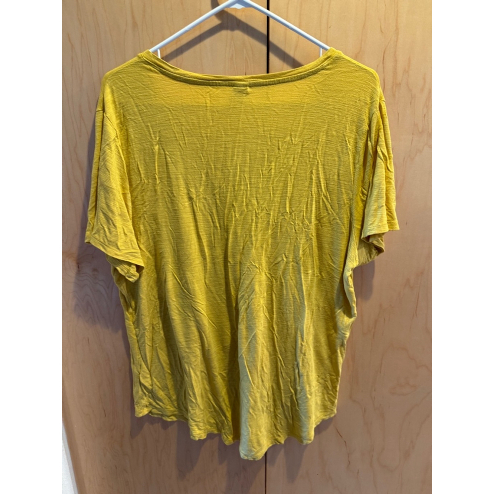 Women's Old Navy Yellow T-Shirt Size XL - Picture 2 of 3